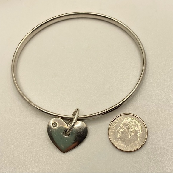HOT Diamonds Silver Sterling And Diamonds Heart Charm Bangle Bracelet With Box - Picture 7 of 12